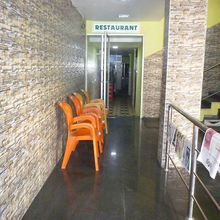 Hotel Nirmal Inn Bhubaneswar Buitenkant foto