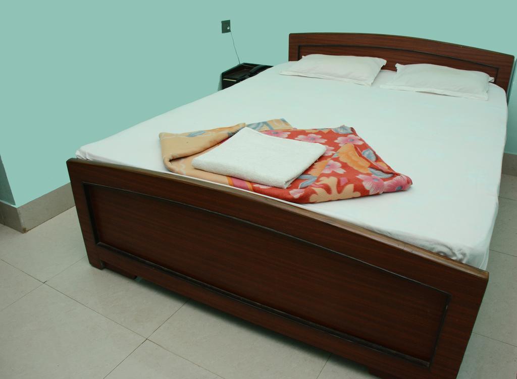 Hotel Nirmal Inn Bhubaneswar Kamer foto