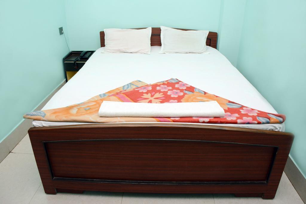 Hotel Nirmal Inn Bhubaneswar Kamer foto