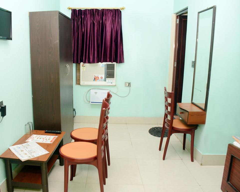 Hotel Nirmal Inn Bhubaneswar Kamer foto