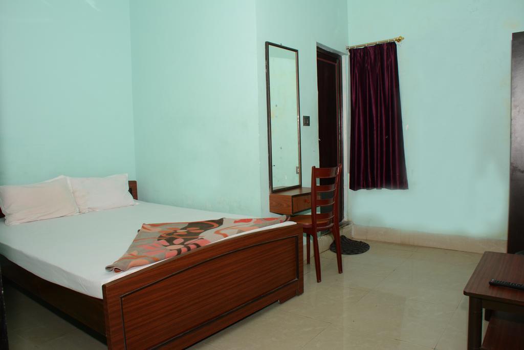 Hotel Nirmal Inn Bhubaneswar Kamer foto