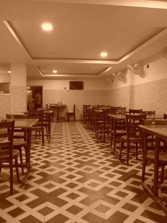 Hotel Nirmal Inn Bhubaneswar Buitenkant foto