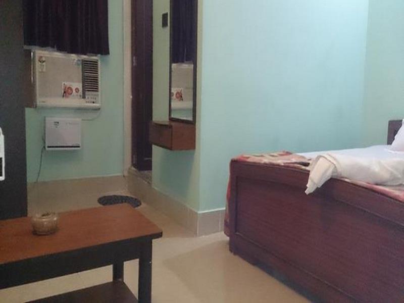 Hotel Nirmal Inn Bhubaneswar Buitenkant foto